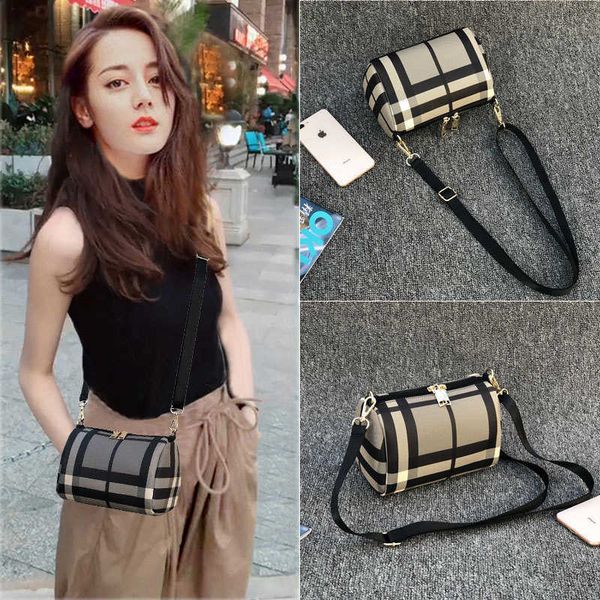 happy_buy_bag2022mobile phone bag women's new fashion boston pillow bag messenger versatile shoulder
happy_buy_bag2022mobile phone bag women's new fashion boston pillow bag messenger versatile shoulder