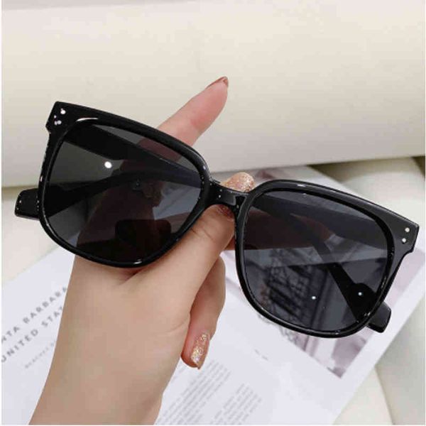 2022 new and women trend retro square fashion sunglass brand eyeglasses sun glasses for men uv400, White;black
2022 new and women trend retro square fashion sunglass brand eyeglasses sun glasses for men uv400, White;black