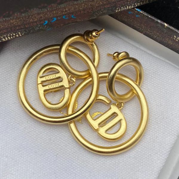 factory retail and wholesale d1 family letter cd earrings 925 sier needle female jewelry anti allergy high version net red, Golden
factory retail and wholesale d1 family letter cd earrings 925 sier needle female jewelry anti allergy high version net red, Golden
