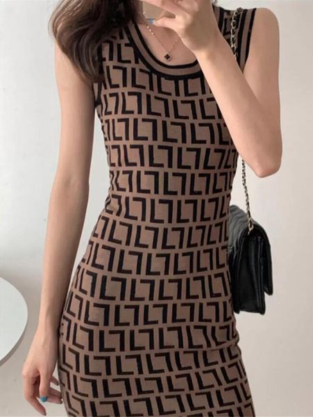 designer women's printing dresses fashion sleeveless long-skirts vintage blouse long-skirt lady outwears size s-2xl, Black;gray
designer women's printing dresses fashion sleeveless long-skirts vintage blouse long-skirt lady outwears size s-2xl, Black;gray