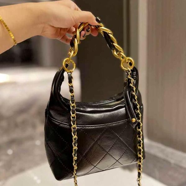 tz women fashion hobos calfskin shoulder bag aged hip black classic handbags designers gold-tone metal chains handle hardware vintage design
tz women fashion hobos calfskin shoulder bag aged hip black classic handbags designers gold-tone metal chains handle hardware vintage design