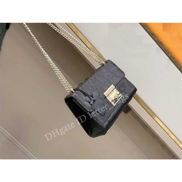 ss double g square chain package bag cowhide letter hasp flap bags hardware 24k chains fashion women cross body shoulder
ss double g square chain package bag cowhide letter hasp flap bags hardware 24k chains fashion women cross body shoulder