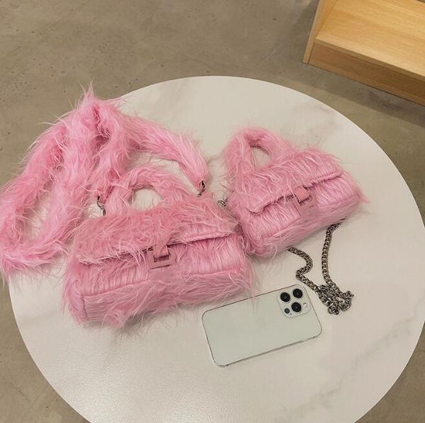 women's bag new internet celebrity same fur hourglass bag autumn and winter fashion all-matching shoulder messenger bag
women's bag new internet celebrity same fur hourglass bag autumn and winter fashion all-matching shoulder messenger bag