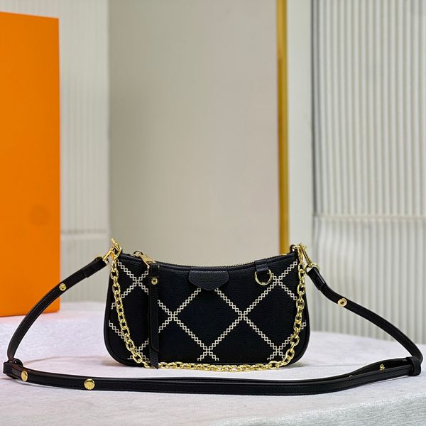 2022 mini new designer totes bag women crossbody real leather woman luxury designers chain shoulder bags outdoor handbags tote purses size 1
2022 mini new designer totes bag women crossbody real leather woman luxury designers chain shoulder bags outdoor handbags tote purses size 1