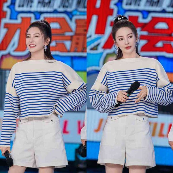 women's sweaters star zhang yuqi autumn winter women's blue and white striped sweater short pullover long sleeve loose, White;black
women's sweaters star zhang yuqi autumn winter women's blue and white striped sweater short pullover long sleeve loose, White;black