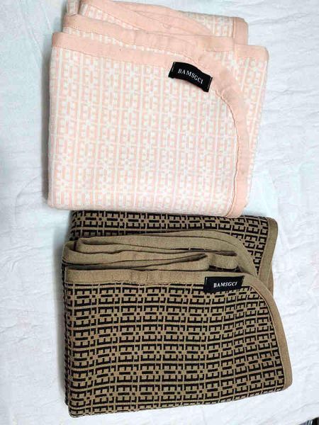 spring autumn fashion brand style kids letter f baby blankets double jacquard conditioning knitted cotton boy girl blanket 95cm g220521, Blue
spring autumn fashion brand style kids letter f baby blankets double jacquard conditioning knitted cotton boy girl blanket 95cm g220521, Blue