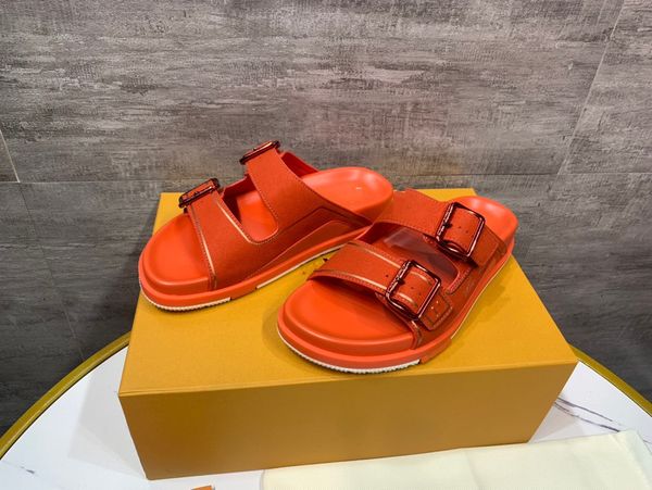 luxury l designer men women slippers sandals embossed printing pool pillow hook & loop mule summer flat heel scuff slides flip flops beach s, Black
luxury l designer men women slippers sandals embossed printing pool pillow hook & loop mule summer flat heel scuff slides flip flops beach s, Black