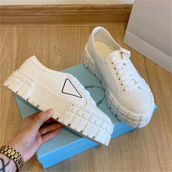 dress shoes platform casual shoes luxury low-shoes classic women fashion designer canvas casual thick soles flats original box, Black
dress shoes platform casual shoes luxury low-shoes classic women fashion designer canvas casual thick soles flats original box, Black