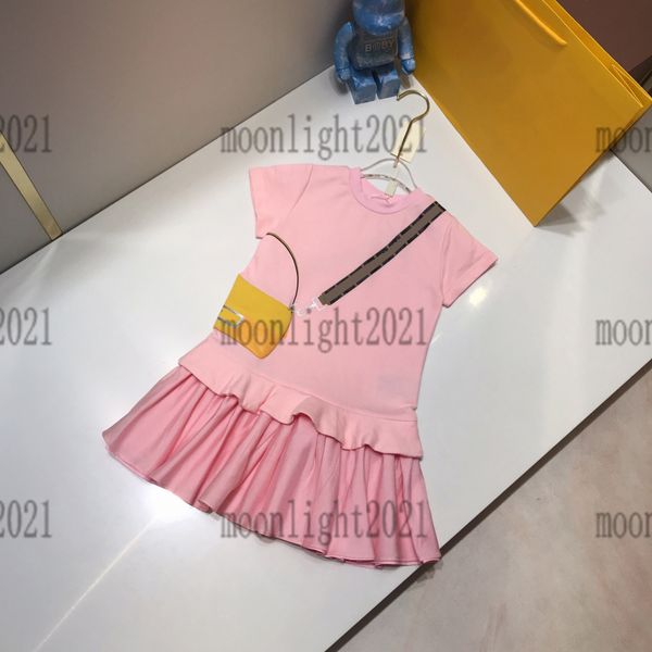 girls pleated splicing dress 2022ss summer short-sleeved skirts cross bag printing pink color brand designer t shirts dresses size 90-130cm, Red;yellow
girls pleated splicing dress 2022ss summer short-sleeved skirts cross bag printing pink color brand designer t shirts dresses size 90-130cm, Red;yellow