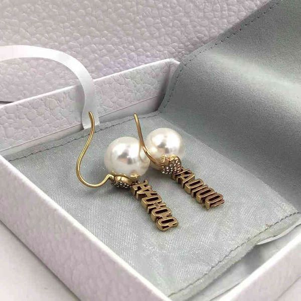 fine jewellery ornament charm earring heart-shaped letter pearl earrings, brass earrings, female 925 silver needles,, Golden
fine jewellery ornament charm earring heart-shaped letter pearl earrings, brass earrings, female 925 silver needles,, Golden