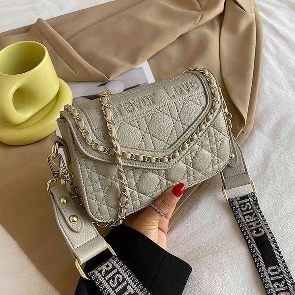 2022 luxury bags lingge embroidered thread female summer small square three-layer underarm messenger chain bag
2022 luxury bags lingge embroidered thread female summer small square three-layer underarm messenger chain bag