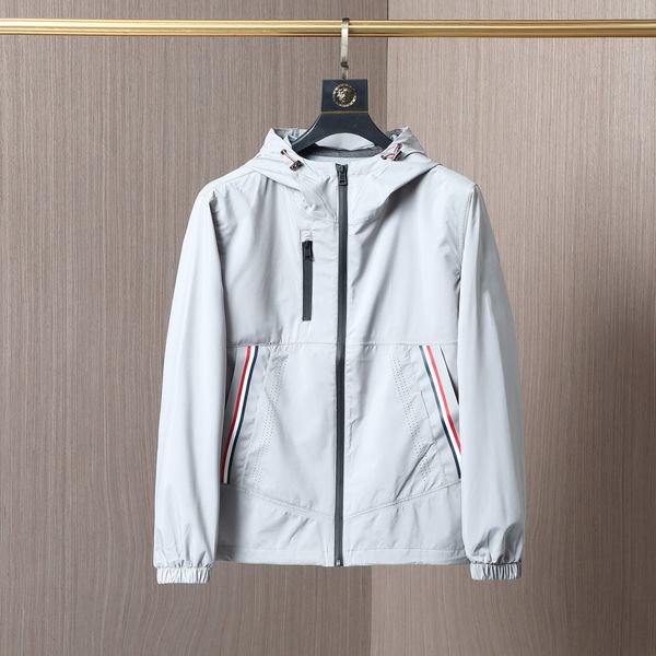 designer mens jackets france brand bomber windshield jacket outerwear coat fashion hombre casual street coats, Black;brown
designer mens jackets france brand bomber windshield jacket outerwear coat fashion hombre casual street coats, Black;brown
