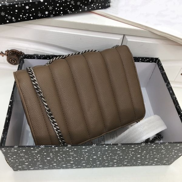 the latest designer women fashion crossbody bag shoulder bag ladies handbag simple and elegant, Black;red
the latest designer women fashion crossbody bag shoulder bag ladies handbag simple and elegant, Black;red