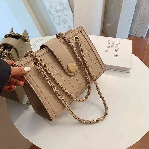 women's fashion personality trend brand bag wholesale red 2021 new light luxury wedding gift can be used in large capacity at ordinary
women's fashion personality trend brand bag wholesale red 2021 new light luxury wedding gift can be used in large capacity at ordinary