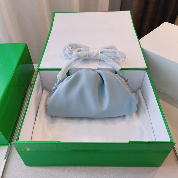 brand 8 colors crossbody designer bags the mini pouch handbag spring autumn leather soft clutch women fashion purse 061707
brand 8 colors crossbody designer bags the mini pouch handbag spring autumn leather soft clutch women fashion purse 061707
