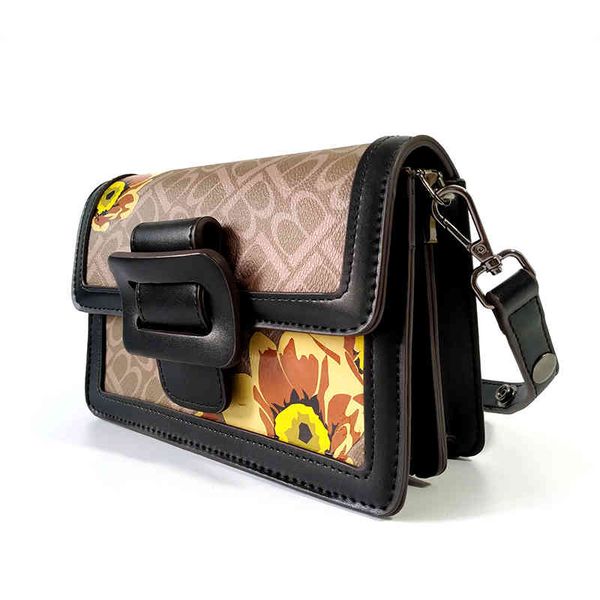 classic style retro women bag camera chain strip small square bag leather double g single shoulder messenger
classic style retro women bag camera chain strip small square bag leather double g single shoulder messenger