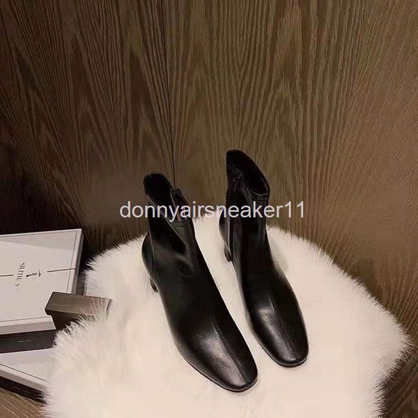 boots high heeled shoes autumn and winter small net red thin boots thick heel short fashion medium martin women, Black
boots high heeled shoes autumn and winter small net red thin boots thick heel short fashion medium martin women, Black