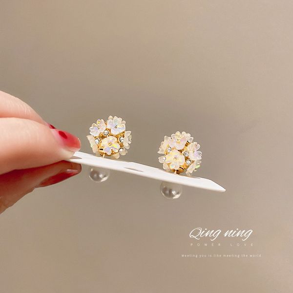 925 silver needle korean fashion simple style stud earrings rhinestone pearl flower ball earrings internet celebrity design eardrop women, Golden
925 silver needle korean fashion simple style stud earrings rhinestone pearl flower ball earrings internet celebrity design eardrop women, Golden