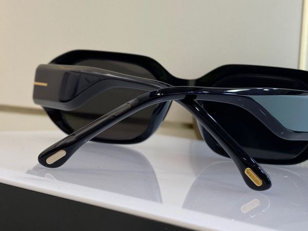 woman retro glasses designer sunglasses fashion framed rectangle coating buffalo horn sunglass uv400 evidence eyeglass vintage sunglasses 1, White;black
woman retro glasses designer sunglasses fashion framed rectangle coating buffalo horn sunglass uv400 evidence eyeglass vintage sunglasses 1, White;black
