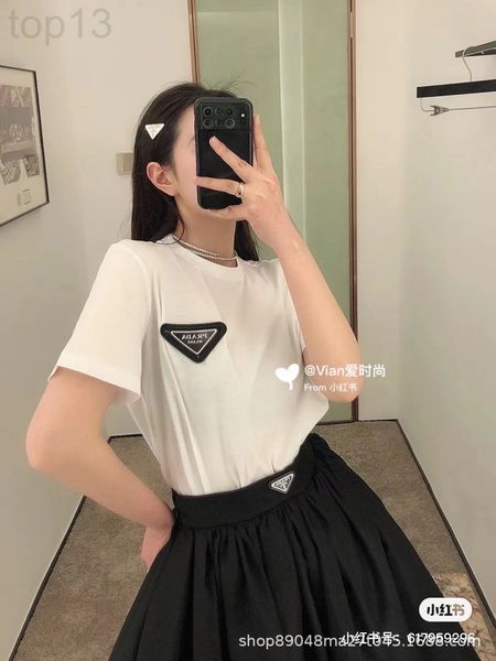women's t-shirt designer chaopai 22ss early spring new heavy industry chest small triangle leather label versatile casual short sleeve, White
women's t-shirt designer chaopai 22ss early spring new heavy industry chest small triangle leather label versatile casual short sleeve, White