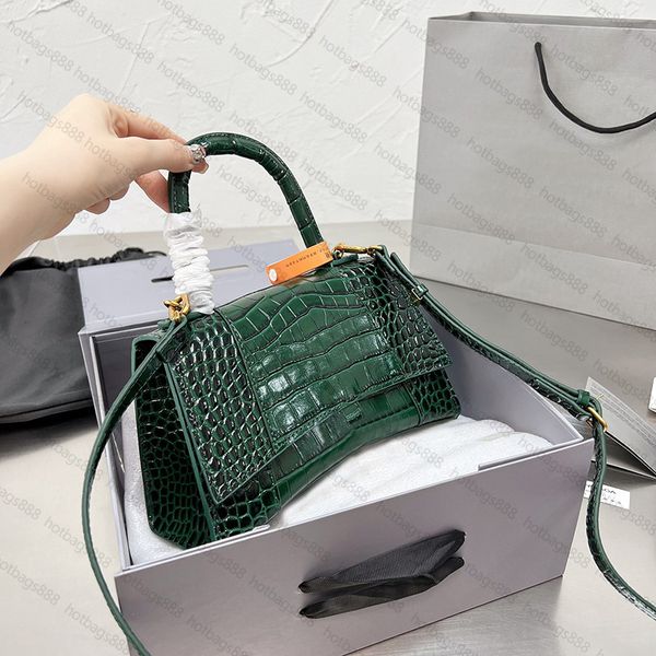 designer bags designers shoulder crossbody bag fashion tote moon hobos hasp plain alligator crocodile handle clutch bags women luxury handba 
designer bags designers shoulder crossbody bag fashion tote moon hobos hasp plain alligator crocodile handle clutch bags women luxury handba