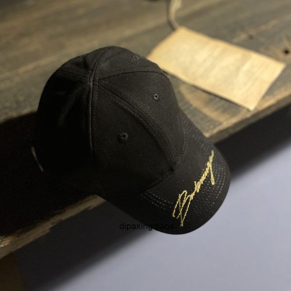 ball caps paris b balencaigass letter printed a small amount of cattle made in italy. b. paris black gold embroidery basic baseball cap. ver, Blue;gray
ball caps paris b balencaigass letter printed a small amount of cattle made in italy. b. paris black gold embroidery basic baseball cap. ver, Blue;gray