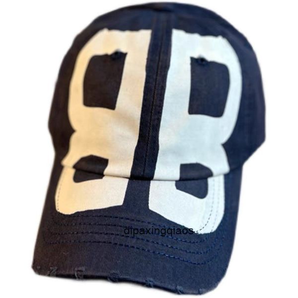 ball caps paris b balencaigass letter printed paris home's same spray painting graffiti fashion duck tongue hat baseball cap age reduci, Blue;gray
ball caps paris b balencaigass letter printed paris home's same spray painting graffiti fashion duck tongue hat baseball cap age reduci, Blue;gray