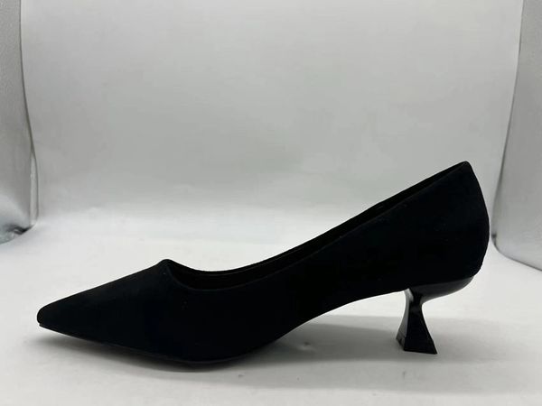 summer the new black pointed high heel woman sandals fashion commuter casual shoes, Black;white
summer the new black pointed high heel woman sandals fashion commuter casual shoes, Black;white