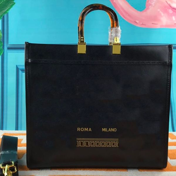 women handbags crossbody bag square design calfskin tote shopping detachable wide shoulder strap
women handbags crossbody bag square design calfskin tote shopping detachable wide shoulder strap