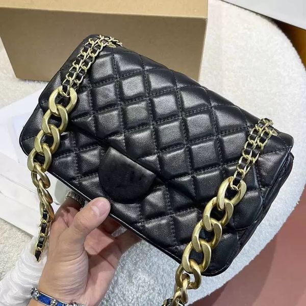 ladies flap mini bags solid color genuine leather shoulder bag classic handbags vintage multicolor chain stitching designer crossbody bags w
ladies flap mini bags solid color genuine leather shoulder bag classic handbags vintage multicolor chain stitching designer crossbody bags w