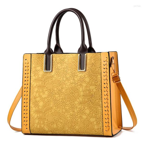 shoulder bags simple versatile large capacity fashionable women's crossbody bag style in winter one handbag
shoulder bags simple versatile large capacity fashionable women's crossbody bag style in winter one handbag