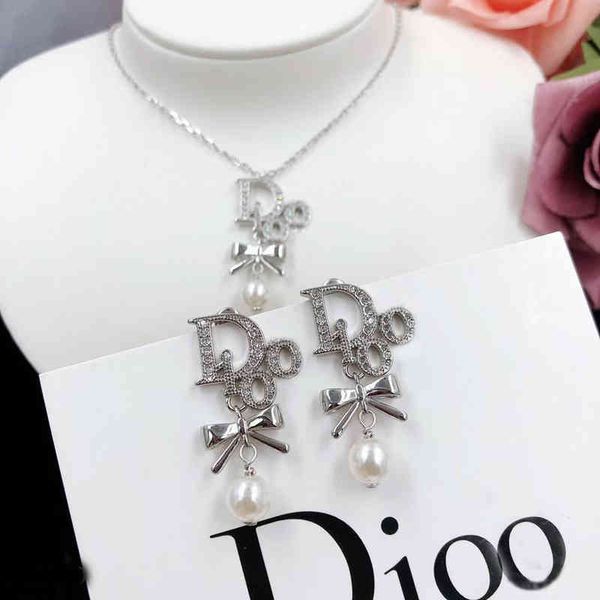 2022 factory wholesale new di home full diamond pearl tassel fairy bow earring necklace female 1f5d, Silver
2022 factory wholesale new di home full diamond pearl tassel fairy bow earring necklace female 1f5d, Silver