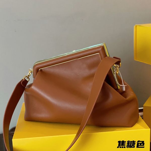 2022 new luxury designer letter handbag clutch solid color handbags bags women leather fashion wallet purse ladies shoulder bag
2022 new luxury designer letter handbag clutch solid color handbags bags women leather fashion wallet purse ladies shoulder bag