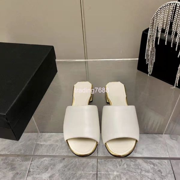 slippers high fixed version of small fragrant wind open toe sandals for women to wear thick heel lazy slippers, Black
slippers high fixed version of small fragrant wind open toe sandals for women to wear thick heel lazy slippers, Black