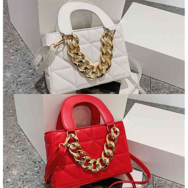 summer popular handbag women's 2022 new fashion bag versatile high-grade texture one shoulder small square bag
summer popular handbag women's 2022 new fashion bag versatile high-grade texture one shoulder small square bag