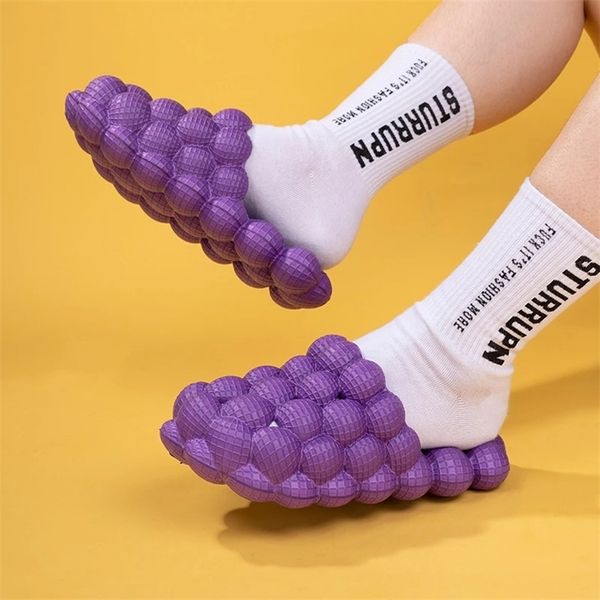 summer personality bubble fashion slippers home massage bottom shoes for men and women's sandals women's flip flops 220520, Black
summer personality bubble fashion slippers home massage bottom shoes for men and women's sandals women's flip flops 220520, Black