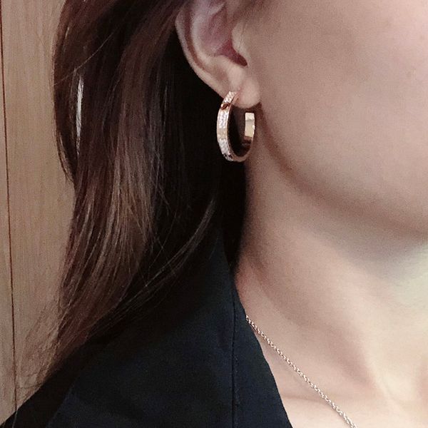 fashion women jewelry designer earring hoops classic stud earrings star full drilled large circle gold hoop studs silver diamond box, Golden;silver
fashion women jewelry designer earring hoops classic stud earrings star full drilled large circle gold hoop studs silver diamond box, Golden;silver