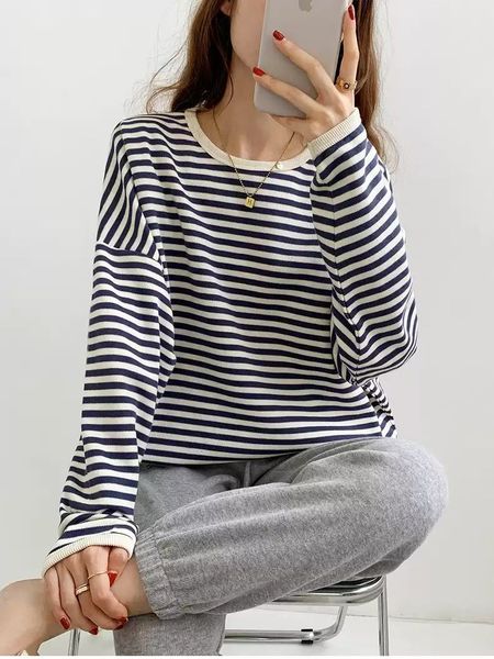 women's hoodies sweatshirts 2023 spring and autumn korean version casual lazy style pullover striped sweater women's loose coat 23, Black
women's hoodies sweatshirts 2023 spring and autumn korean version casual lazy style pullover striped sweater women's loose coat 23, Black