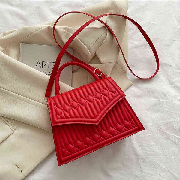 evening bags fashion solid color handbags for women pu leather female shoulder designer retro square ladies crossbody 220608
evening bags fashion solid color handbags for women pu leather female shoulder designer retro square ladies crossbody 220608