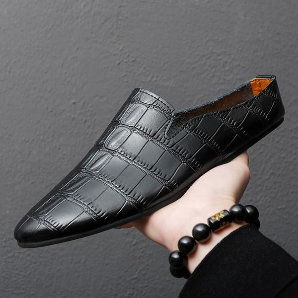 2022 new men casual shoes fashion slippers men loafers male flats beach sandals home mules shoes soft mens slides half slipper, Black
2022 new men casual shoes fashion slippers men loafers male flats beach sandals home mules shoes soft mens slides half slipper, Black