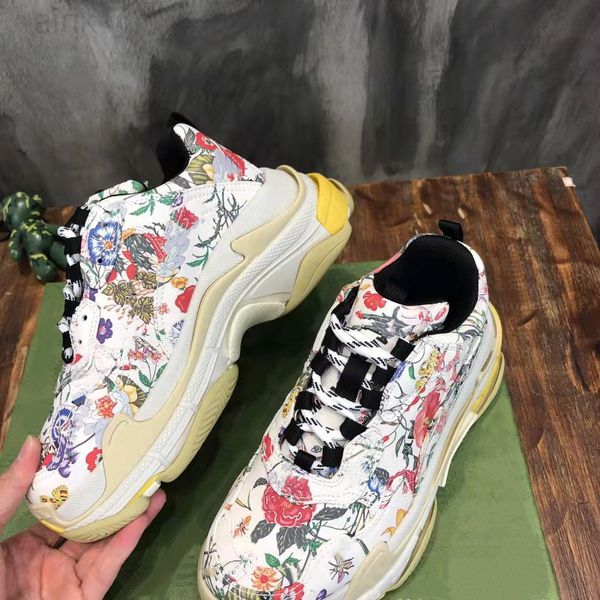 classic print couple platform casual shoes stylish thick soled old dad triple s sneakers men outdoor basketball women comfort low top, Black 
classic print couple platform casual shoes stylish thick soled old dad triple s sneakers men outdoor basketball women comfort low top, Black