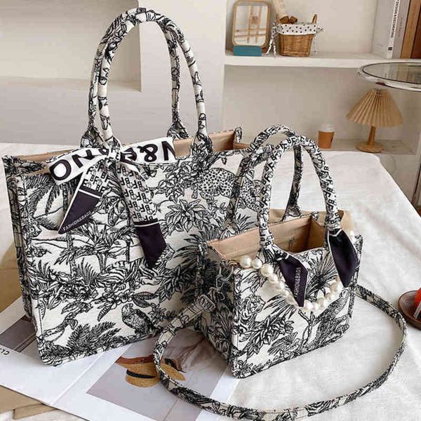 large bag messenger commuter tote bag women's large capacity canvas new fashion one shoulder handbag
large bag messenger commuter tote bag women's large capacity canvas new fashion one shoulder handbag