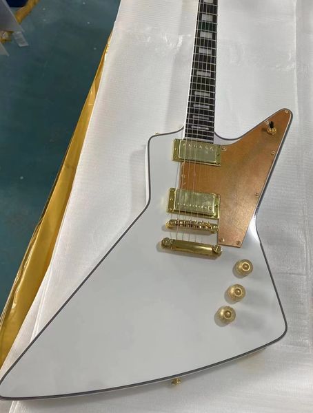70s explorer - classic white electric guitar mahogany fingerboard rosewood gold hardware
70s explorer - classic white electric guitar mahogany fingerboard rosewood gold hardware