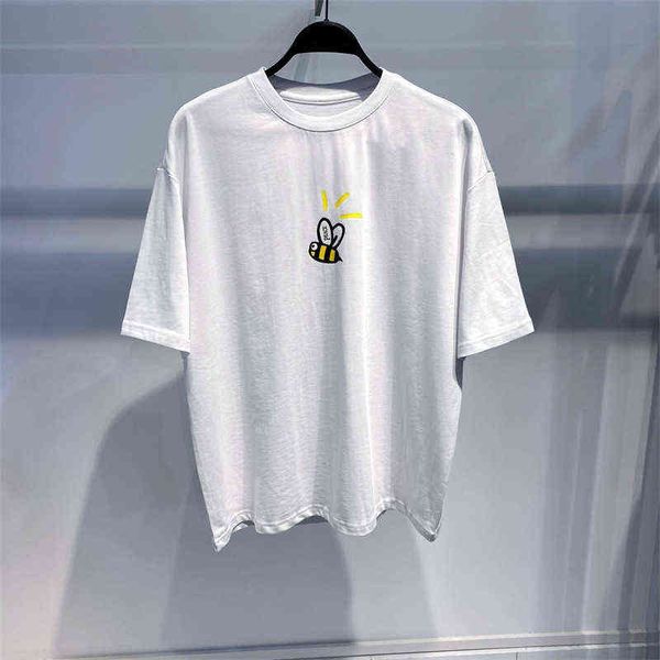 men's summer little bee loose version short sleeve fashion youth pullover t-shirt campus b2dab2374, White;black
men's summer little bee loose version short sleeve fashion youth pullover t-shirt campus b2dab2374, White;black