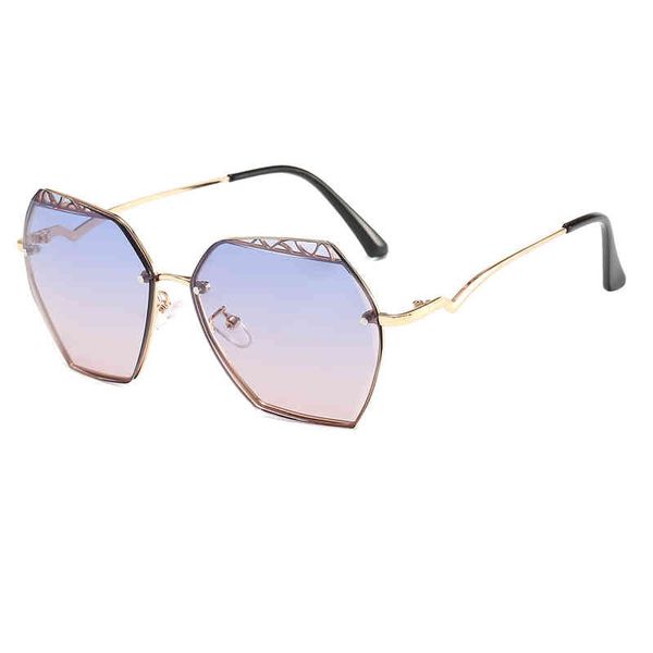 men's ladies brand sunglasses wholesale new personalized eye cut metal elegant lady polygon, White;black
men's ladies brand sunglasses wholesale new personalized eye cut metal elegant lady polygon, White;black