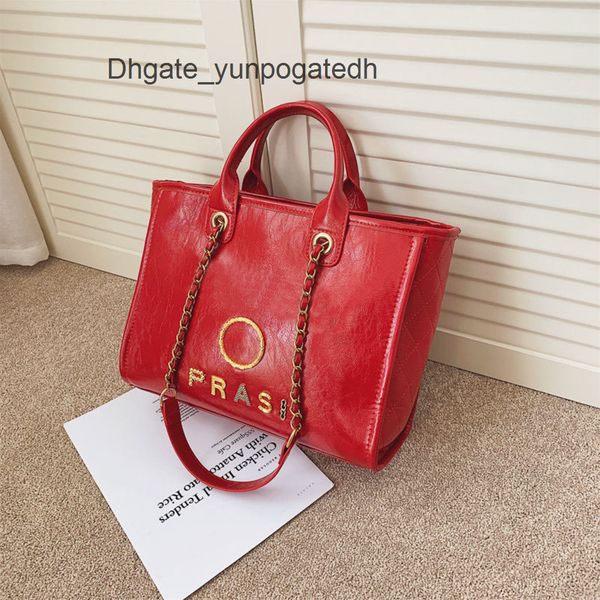 fashion designer luxury handbags women's beach bags brand ch metal badge tote bag small mini evening handbag female capacity large leat, Black;red
fashion designer luxury handbags women's beach bags brand ch metal badge tote bag small mini evening handbag female capacity large leat, Black;red