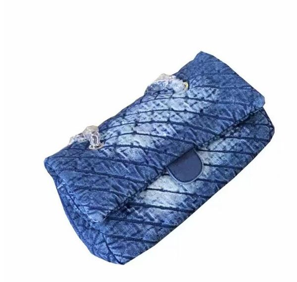 classic luxury ladies designer shoulder bags denim handbags large capacity blue and white contrasting color crossbody bags women casual fash
classic luxury ladies designer shoulder bags denim handbags large capacity blue and white contrasting color crossbody bags women casual fash