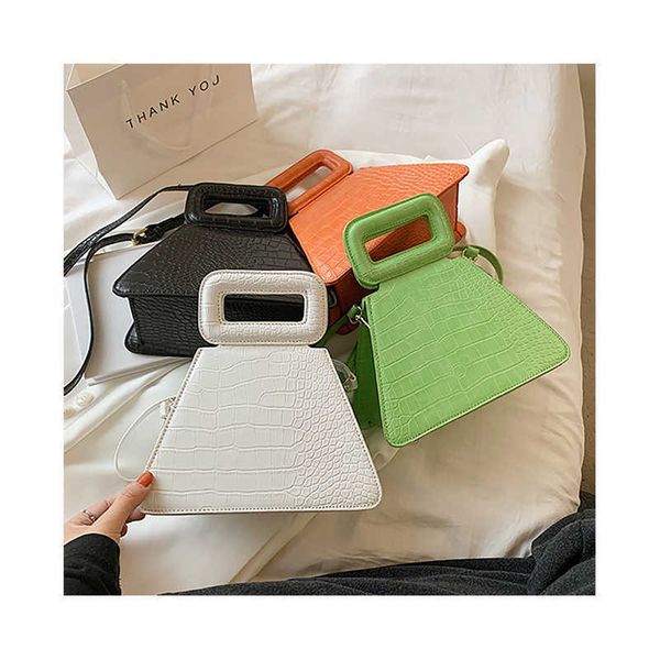 luxuries designerswomen triangle shape personality crocodile pattern crossbody bags for ladies mini bag new tote purse
luxuries designerswomen triangle shape personality crocodile pattern crossbody bags for ladies mini bag new tote purse