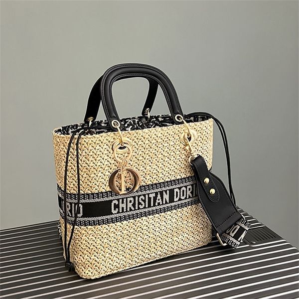 20% off 2022 new fashion trendy bags this year's popular women's summer versatile diagonal cross texture portable bucket
20% off 2022 new fashion trendy bags this year's popular women's summer versatile diagonal cross texture portable bucket