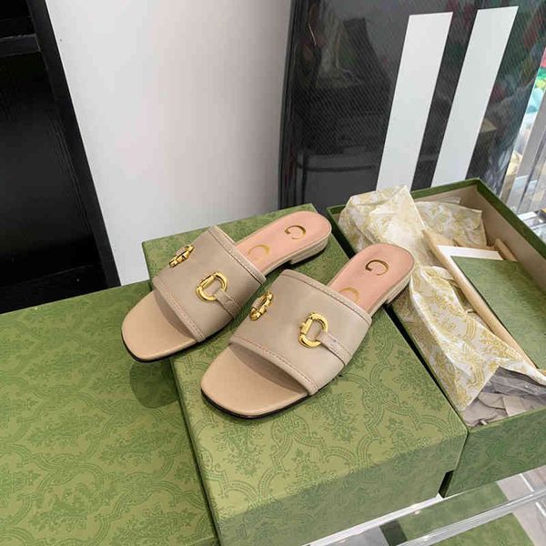 slippers european style square head soft sole low heel women's sandals in summer casual fashion open toe slippers k8nq, Black
slippers european style square head soft sole low heel women's sandals in summer casual fashion open toe slippers k8nq, Black